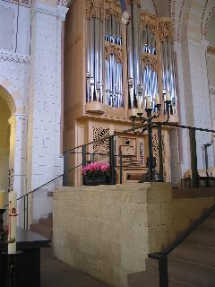 imk_9691_m.jpg