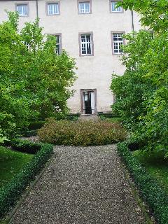 imm_2414_m.jpg