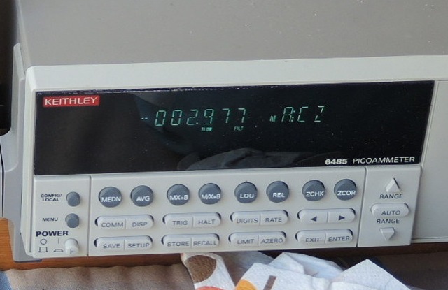 dsco4305-a_g.jpg